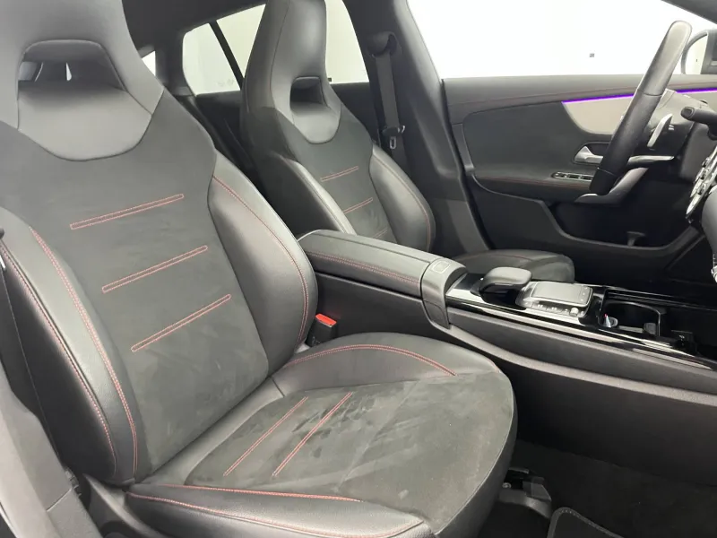 Image secondaire du véhicule 30