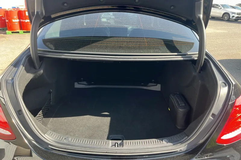 Image secondaire du véhicule 10