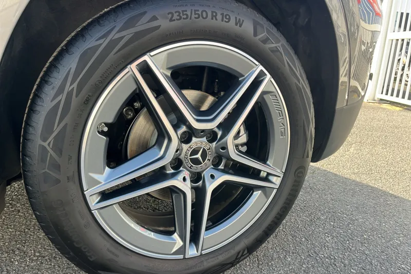 Image secondaire du véhicule 13