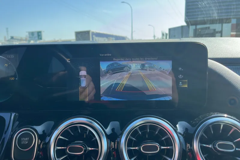 Image secondaire du véhicule 23