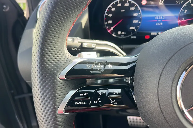 Image secondaire du véhicule 23