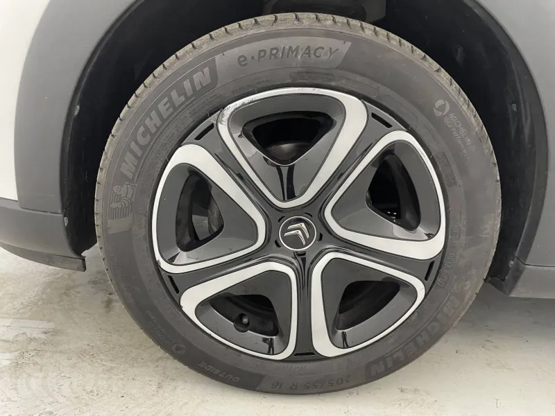 Image secondaire du véhicule 18