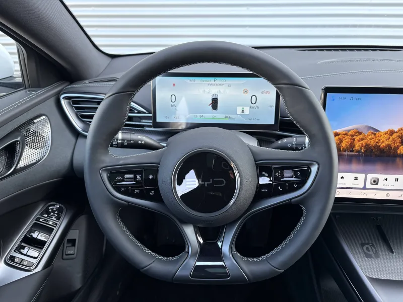 Image secondaire du véhicule 12