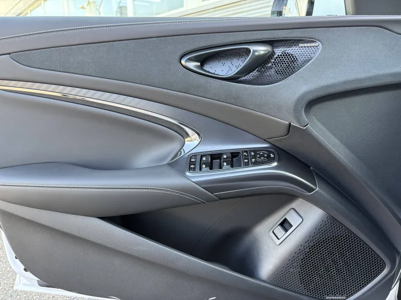 Image secondaire du véhicule 18