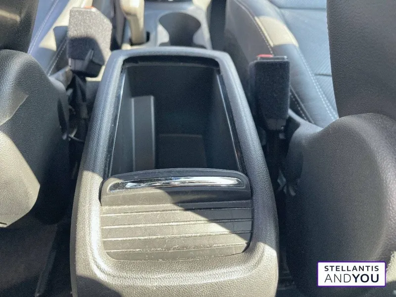 Image secondaire du véhicule 18