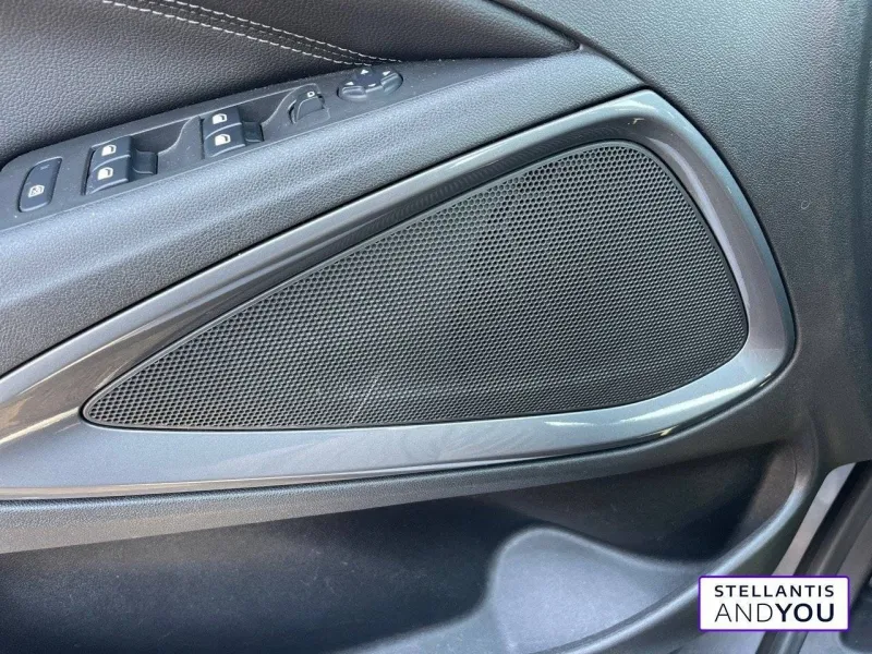 Image secondaire du véhicule 22