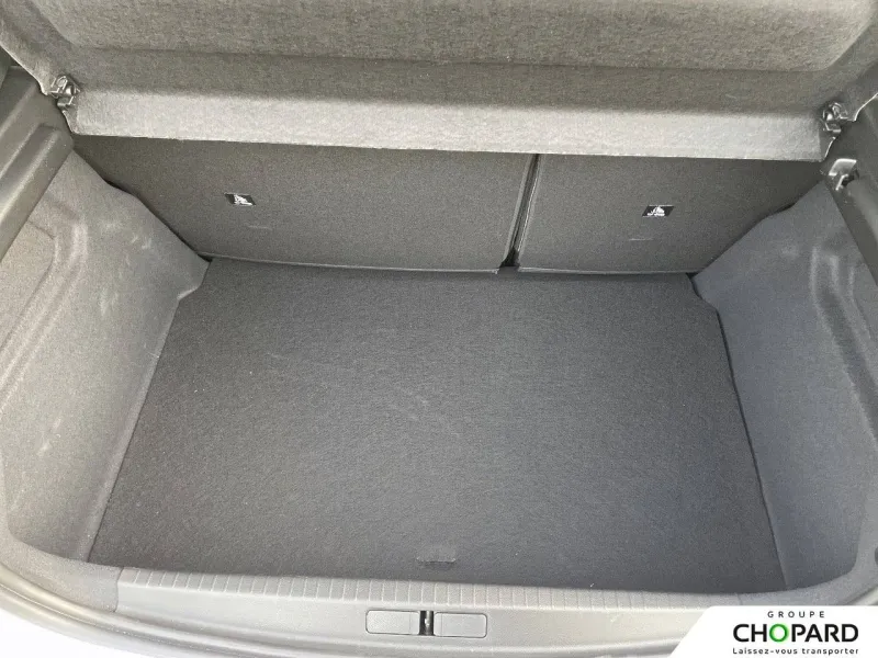 Image secondaire du véhicule 9