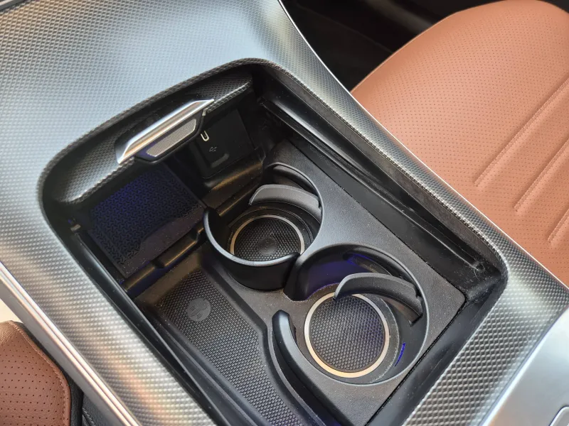 Image secondaire du véhicule 19