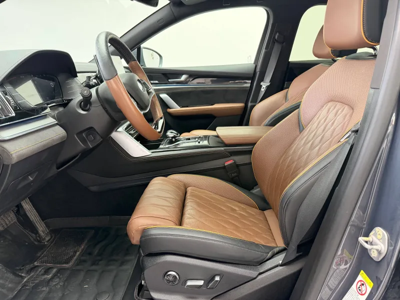 Image secondaire du véhicule 12