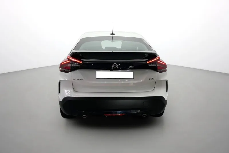 Image secondaire du véhicule 6