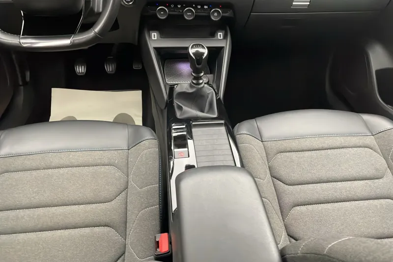 Image secondaire du véhicule 11