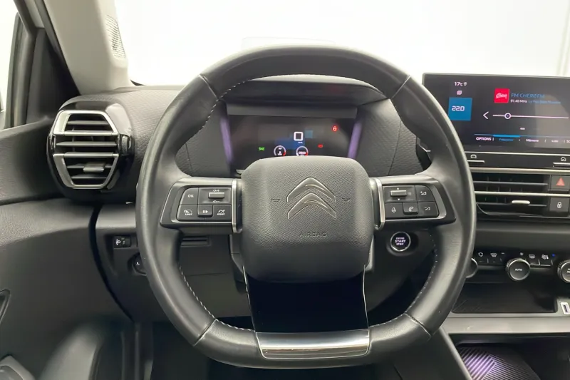 Image secondaire du véhicule 12