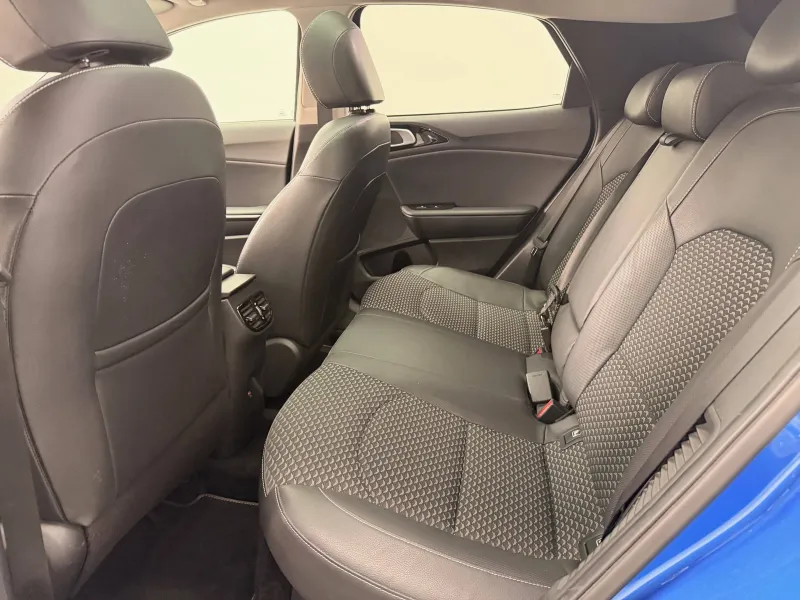 Image secondaire du véhicule 18