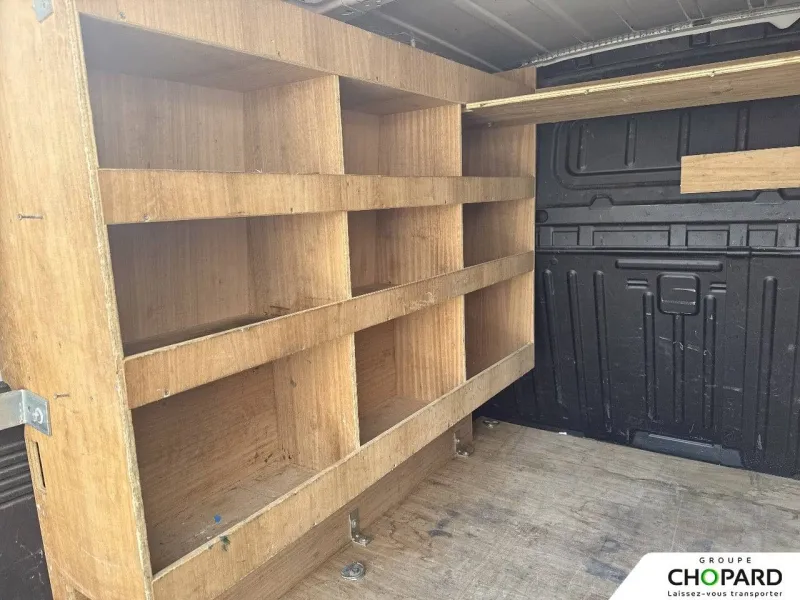 Image secondaire du véhicule 9