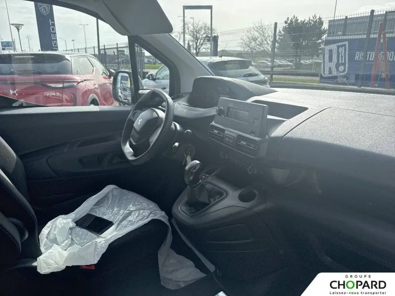 Image secondaire du véhicule 14