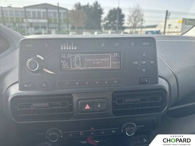 Image secondaire du véhicule 15