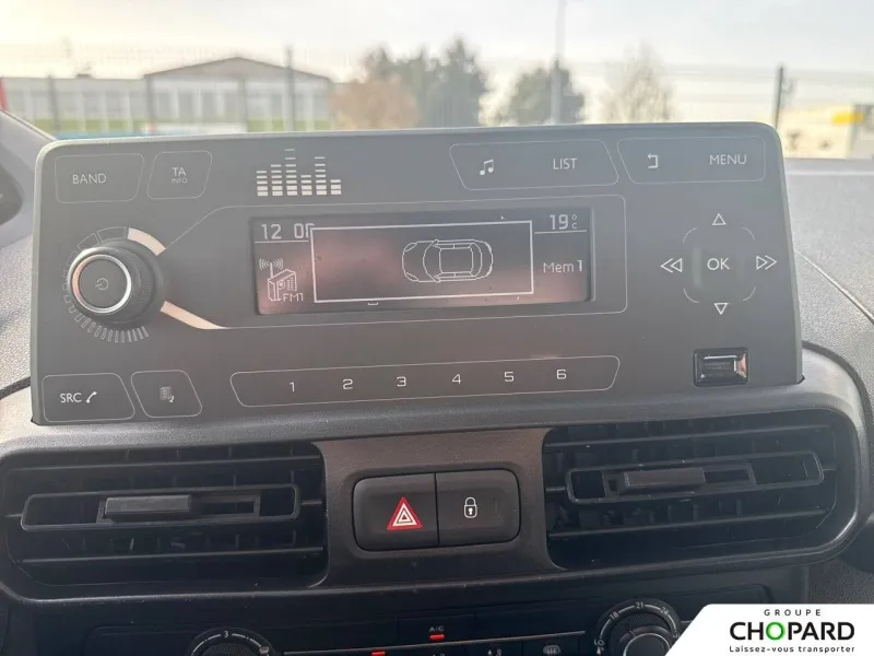 Image secondaire du véhicule 16