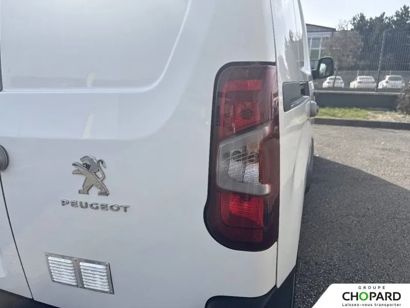 Image secondaire du véhicule 24