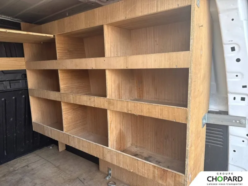 Image secondaire du véhicule 25