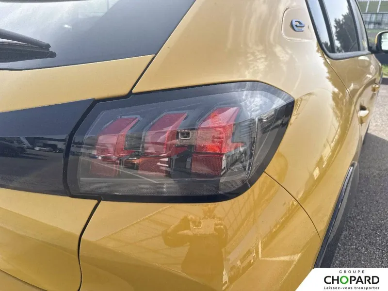 Image secondaire du véhicule 24