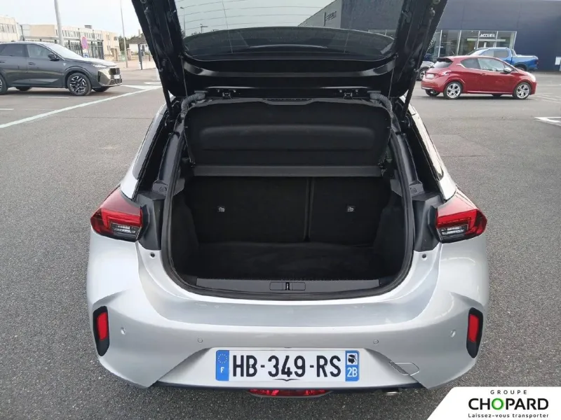 Image secondaire du véhicule 9