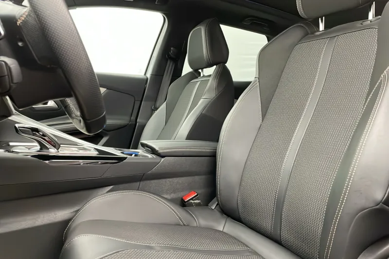 Image secondaire du véhicule 14