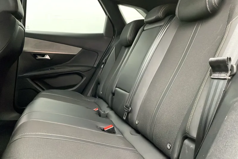 Image secondaire du véhicule 15