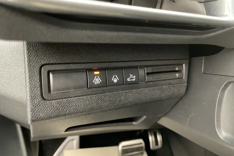 Image secondaire du véhicule 29