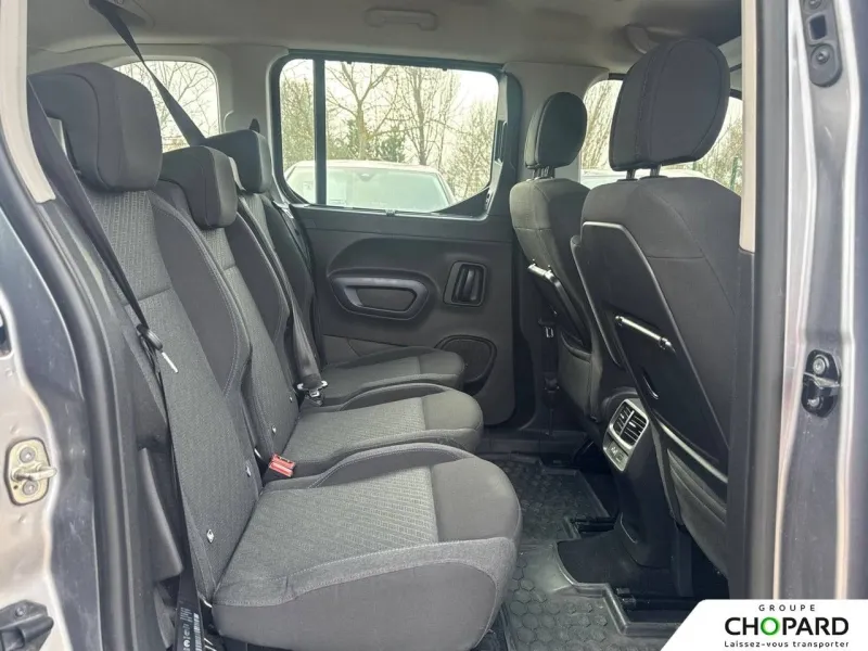 Image secondaire du véhicule 38