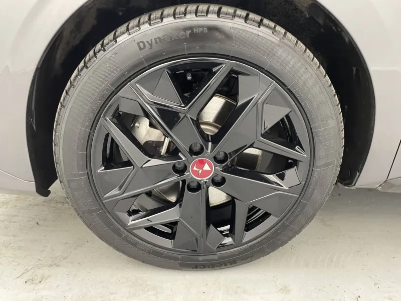 Image secondaire du véhicule 18