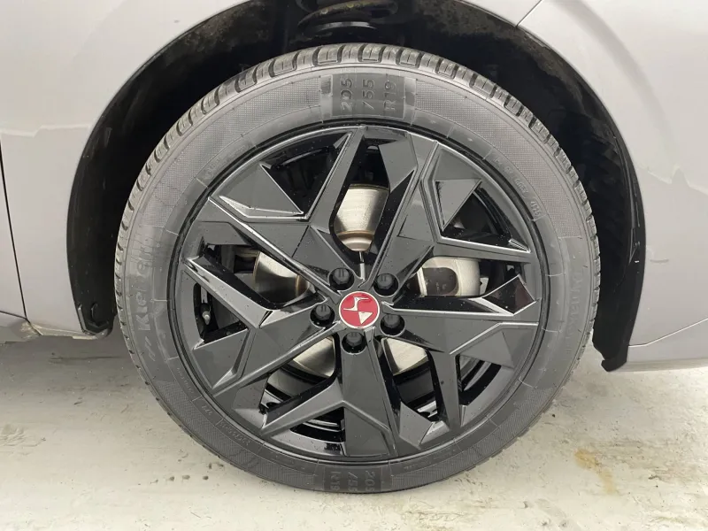 Image secondaire du véhicule 19