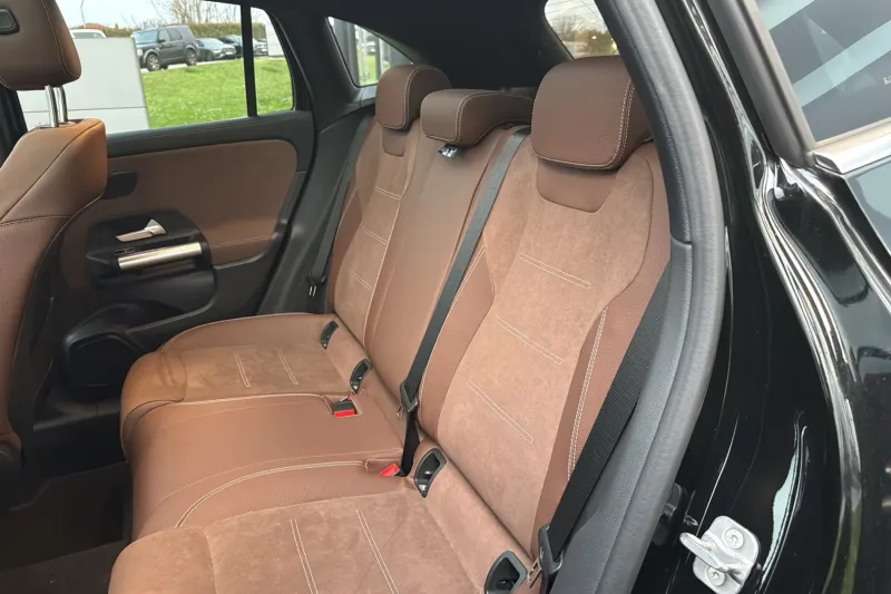 Image secondaire du véhicule 39