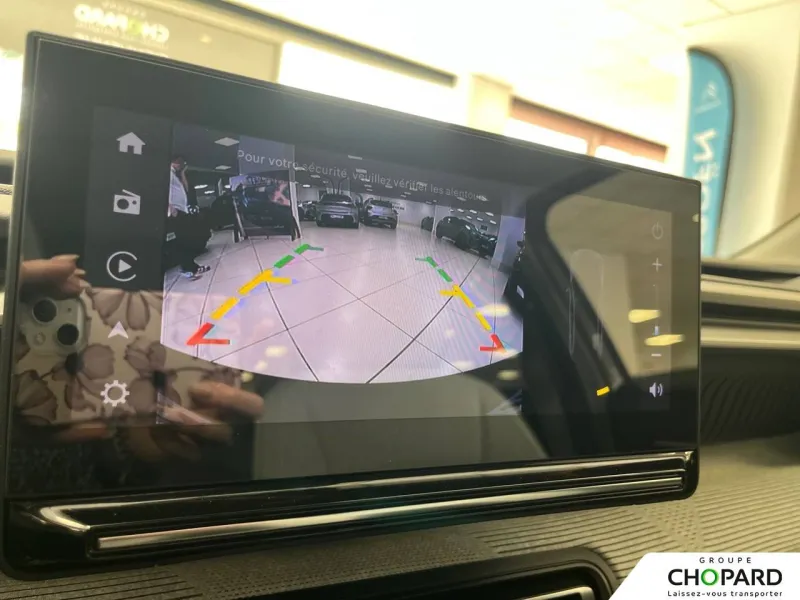 Image secondaire du véhicule 14