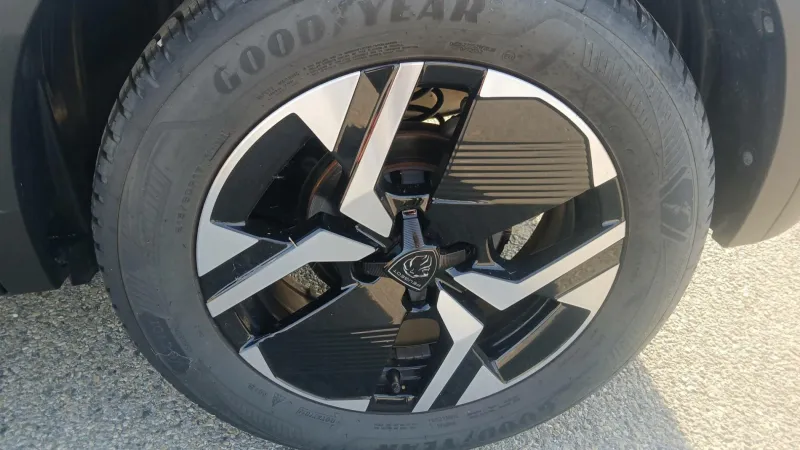 Image secondaire du véhicule 14