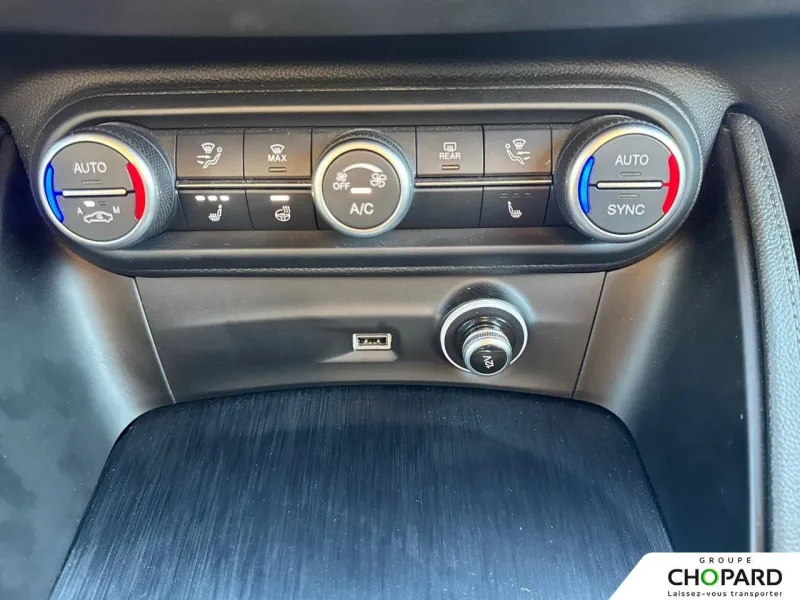 Image secondaire du véhicule 15