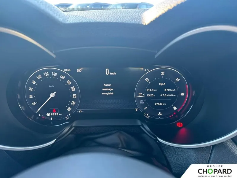 Image secondaire du véhicule 22