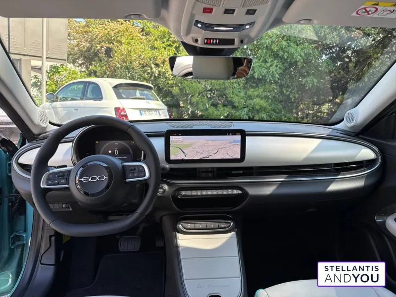 Image secondaire du véhicule 9