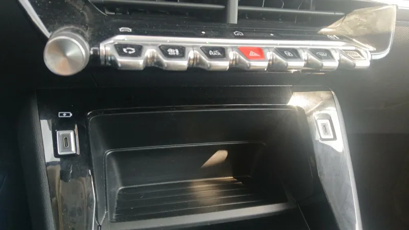 Image secondaire du véhicule 30