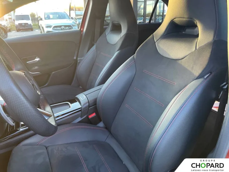 Image secondaire du véhicule 12