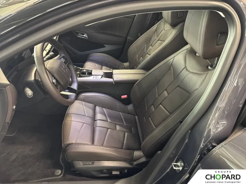 Image secondaire du véhicule 10