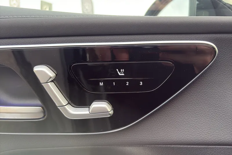 Image secondaire du véhicule 38