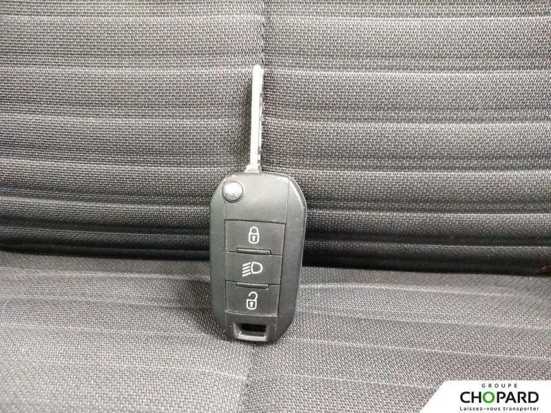 Image secondaire du véhicule 22