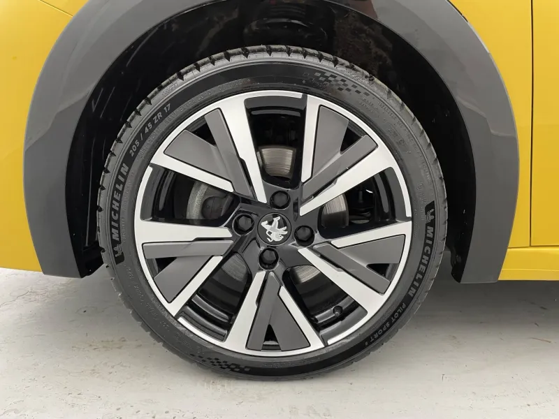 Image secondaire du véhicule 18