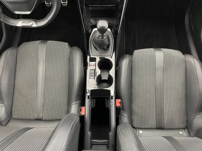 Image secondaire du véhicule 25