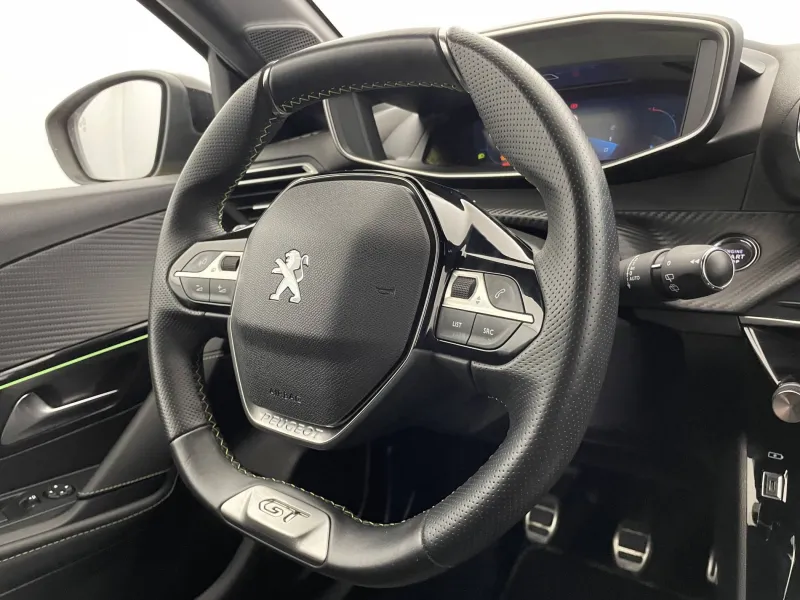 Image secondaire du véhicule 32