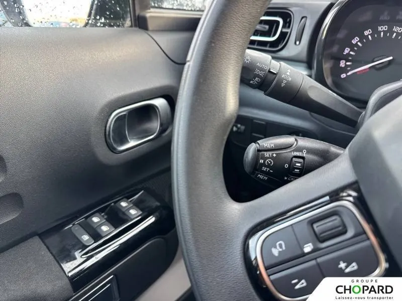 Image secondaire du véhicule 10