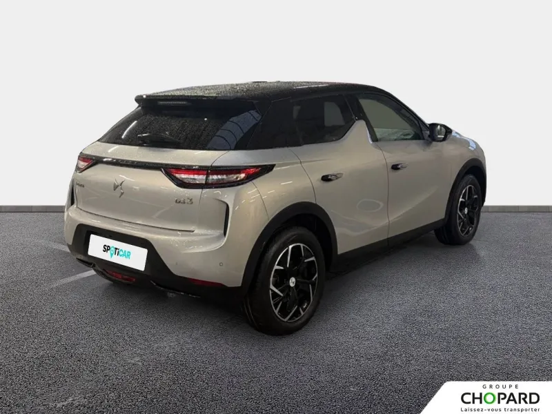 Image secondaire du véhicule 9