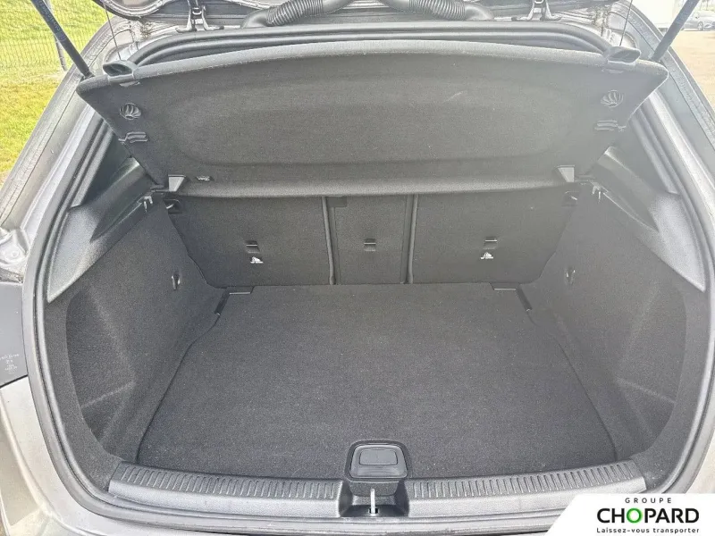 Image secondaire du véhicule 9