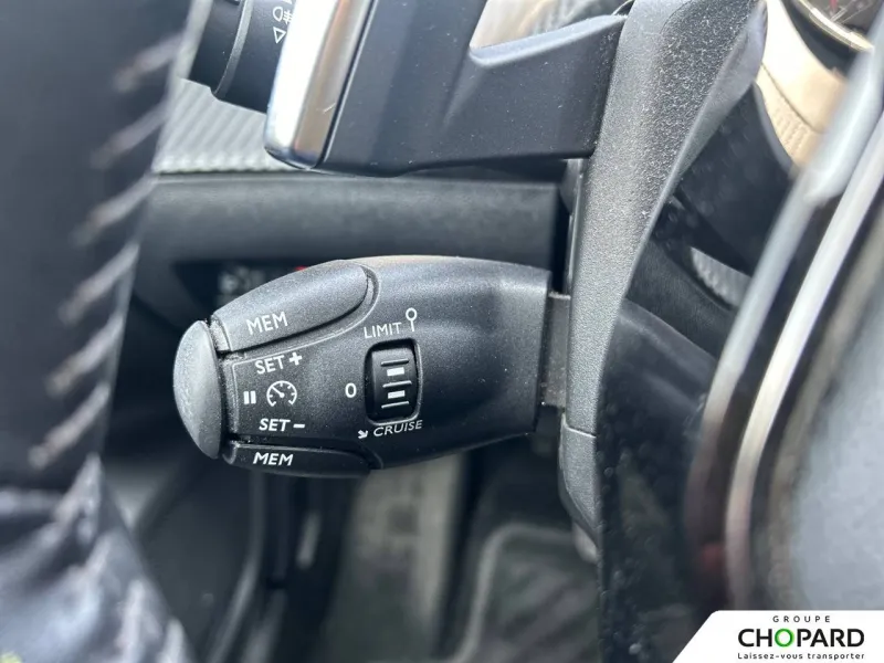 Image secondaire du véhicule 19