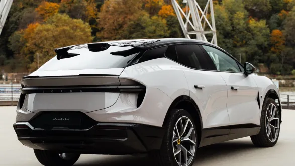 Lotus Eletre : 3/4 arrière